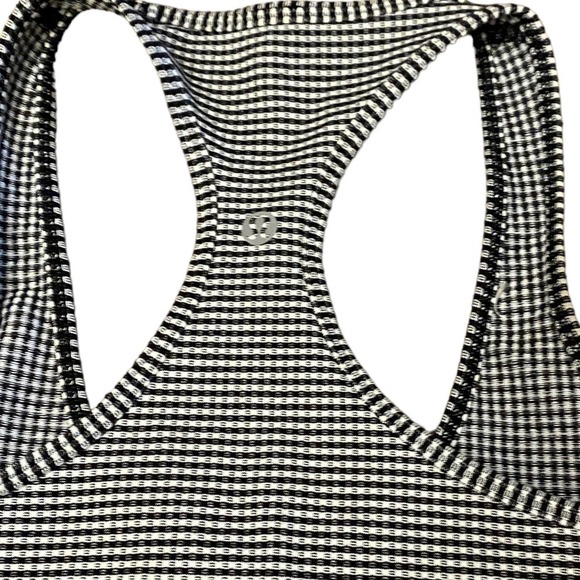 Lululemon Women Striped Activewear Tank Top Racerback Scoop Neck Black White ? - Picture 2 of 7